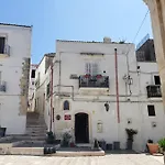 Casa Santa Chiara - Affitti Brevi Italia Διαμέρισμα Monte SantʼAngelo